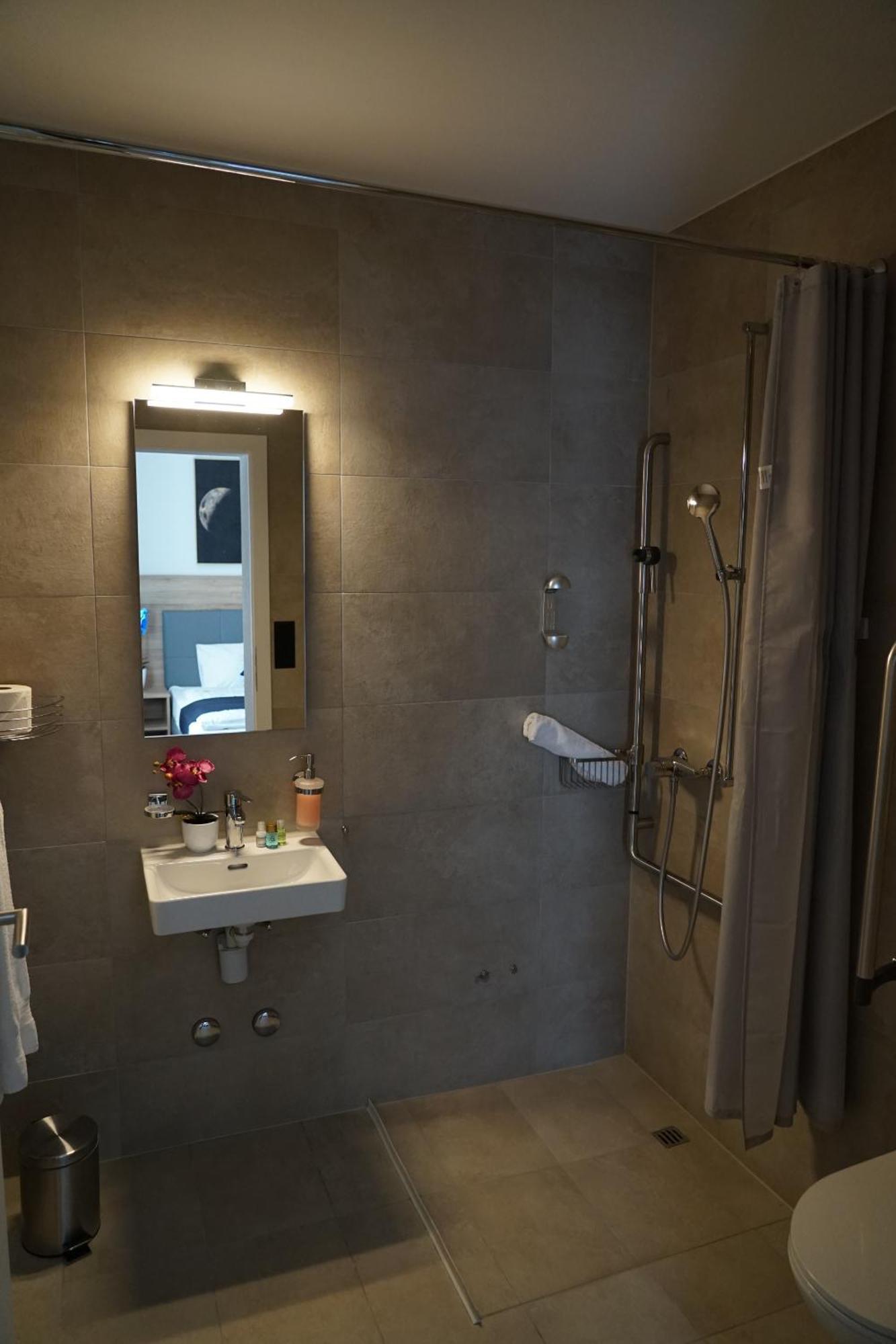 Perron 10 Centra Hotel Winterthur Ngoại thất bức ảnh